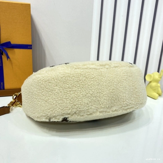 WIS VUITTON LOUIS MOON THE OVER 0201